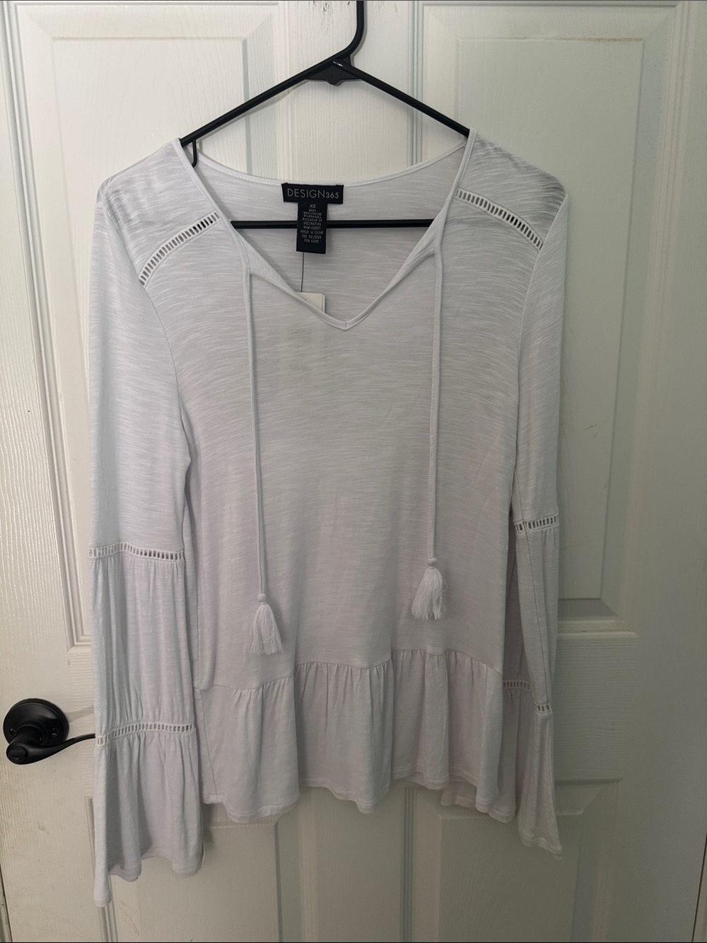 Design 365 White Tassel long sleeve shirt size XS
